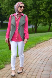 A Day In The Lalz; Transitioning To Fall Fashion; Fashion Blog; Modesty; The Limited; Green Vest; Pink;
