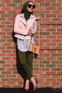 A Day In The Lalz; Fall Fashion; Banana Republic; Pink and Olive; Fashion Blogger; Modesty; Hijabi; Vela Zipper Edge Scarf; Karen Walker Super Dupe Sunglasses; Rebecca Minkoff Handbag; Style Inspiration