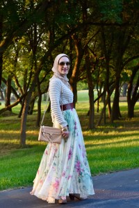 A Day In The Lalz; Sweater and Maxi Skirt; Fall Fashion; Chicwish Floral and Frill Maxi Skirt; Anthropologie Crop Sweater; Booties; Fall Style; Modest Fashion; Fashion Blog