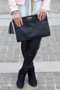 A Day In The Lalz; Fashion Blog; Modest Fashion; Fall Style; Veilure Coutoure; Hijab; Hijabi Fashion Blogger; Pastel medley wrap; Leather leggings; GiGi NY Clutch; Stila All Day Liquid Lipstick; Nordstrom Black Booties