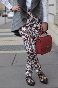A Day In The Lalz; Fashion Blog; Modesty; Fall Fashion; Zara Printed Trousers: Oversized Loft Shirt; Haute Hijab; J.Crew Edie Purse; Sweater vest; Streetstyle modest fashion