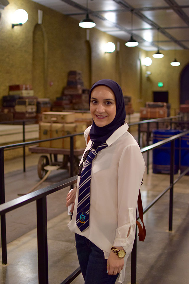 A Day In The Lalz Travel Blog; The Wizarding World of Harry Potter Park Itinerary; Universal Studios; Islands of Adventure; Orlando; Florida; Itinerary for Harry Potter Park; Adult Itinerary for Harry Potter; Hogwarts Express; What to do at Harry Potter; Exploring Diagon Alley; Hogsmeade; 