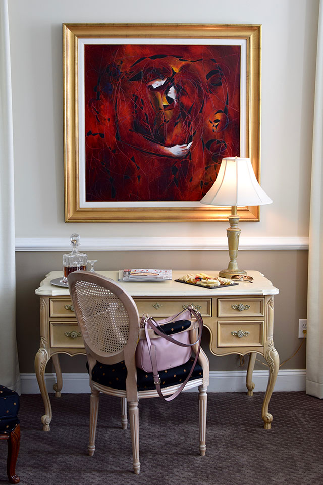 Charleston Travel Diary, Travel Blog, Vendue Hotel, Toast, Callie's Hot Little Biscuits, High Cotton Brunch, Dining in Charleston, Blossom, Eli's Table Dinner, Fleet Landing Lunch, Xiao Bao Biscuit, Sullivan's Island, Charleston travel fashion, Fashion blogger, biking in Charleston, what to wear in Charleston