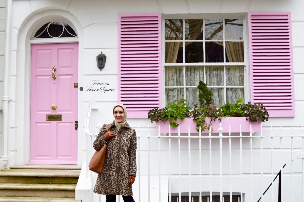 Travel Blog, London Travel Itinerary, A Day In The Lalz, Pink House