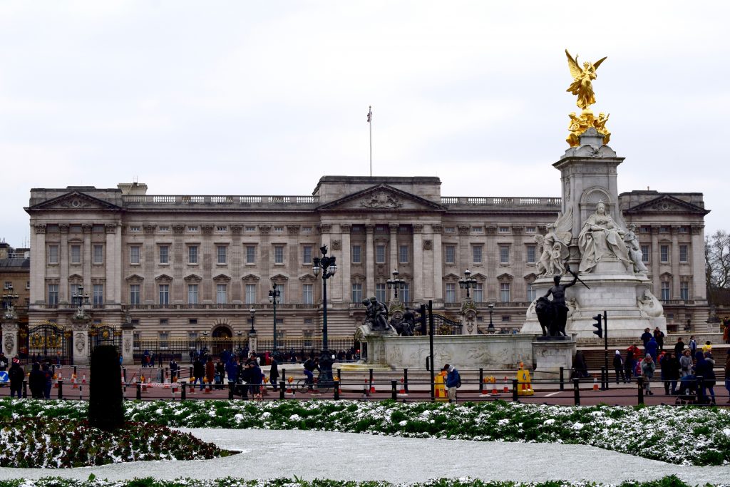 Buckingham Palace-Travel-Blog-London-Blogger-Lalz-Travel Guide to London