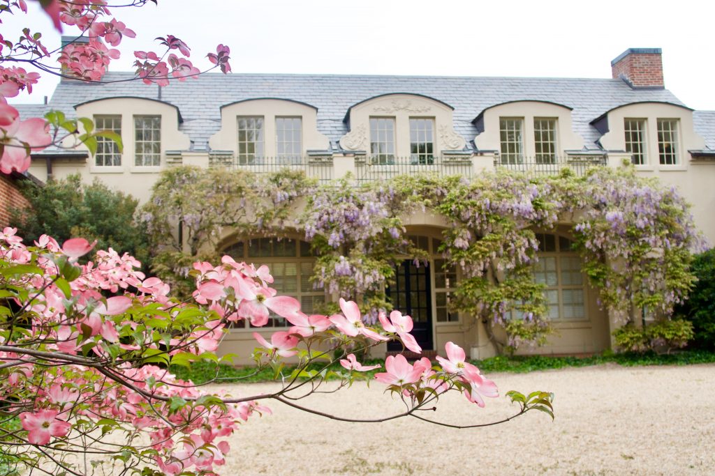 Sezane Lamie Shirt-Wisteria in DC-Georgetown-Haue Hijab-Cult Gaia Ark Bag-Modest Fashion